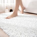 DEXI Bath Mat 40 x 60 cm, Non slip Bathroom Mat, Absorbent and Soft Chenille Bathroom Rug, Machine Washable, Comfortable Floor Mat for Bathtub To